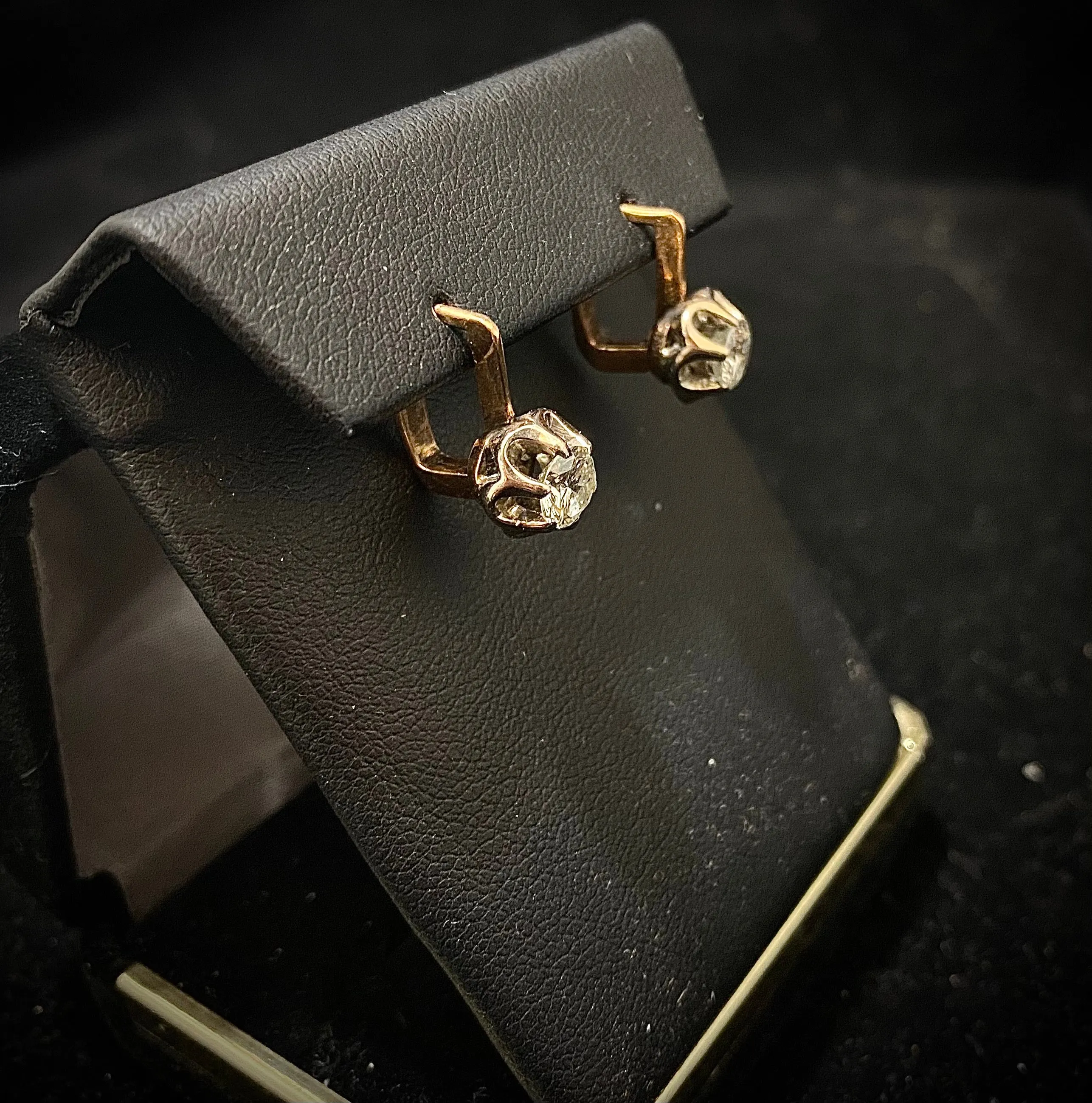 1.2ct DIamond Beautiful Plug Earrings in Solid Rose Gold - $15K APR w/ CoA!