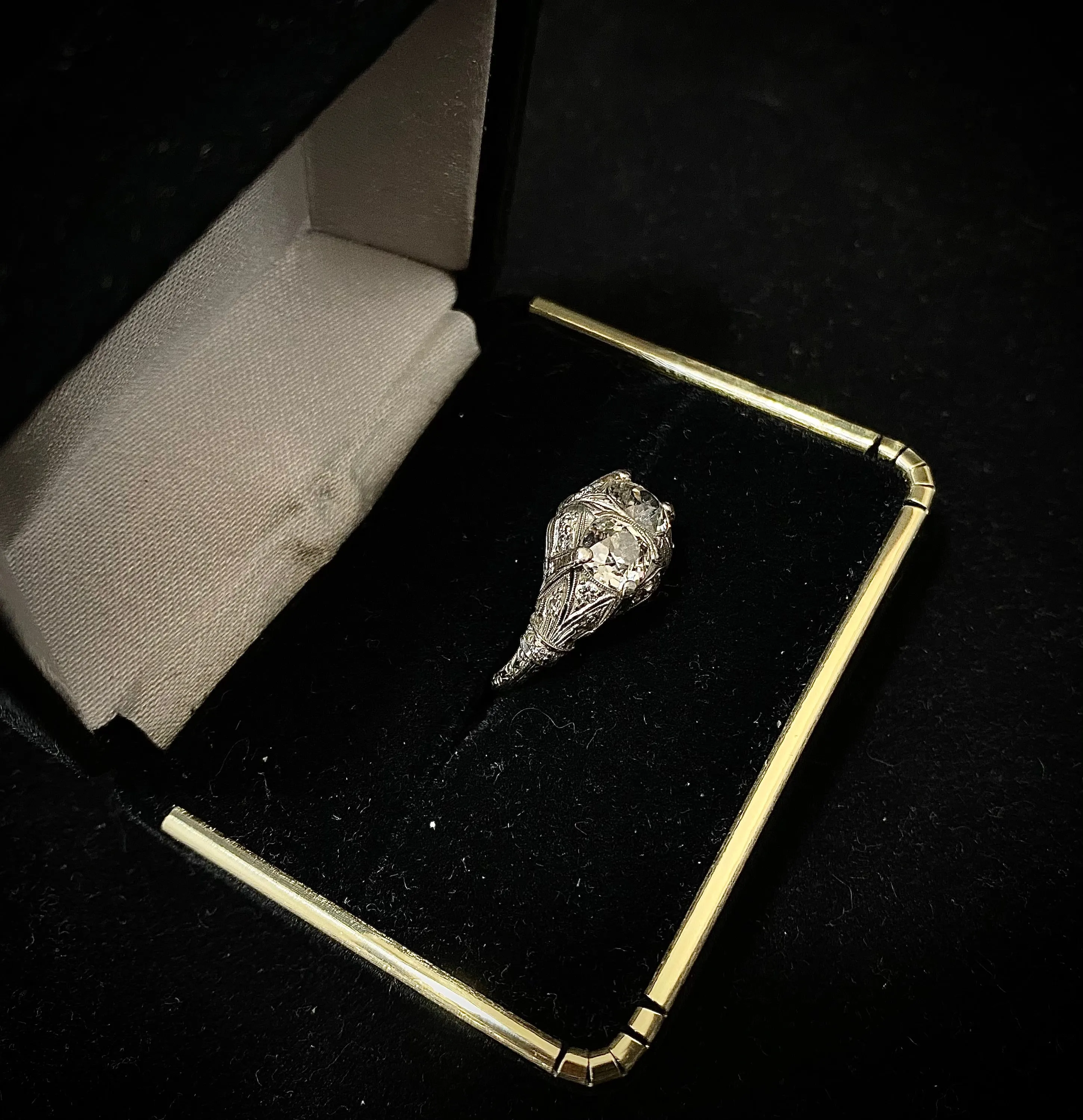 1920's Antique Filigree Design Platinum & Old Mine-cut Diamond Ring - $40K Appraisal Value w/ CoA! }