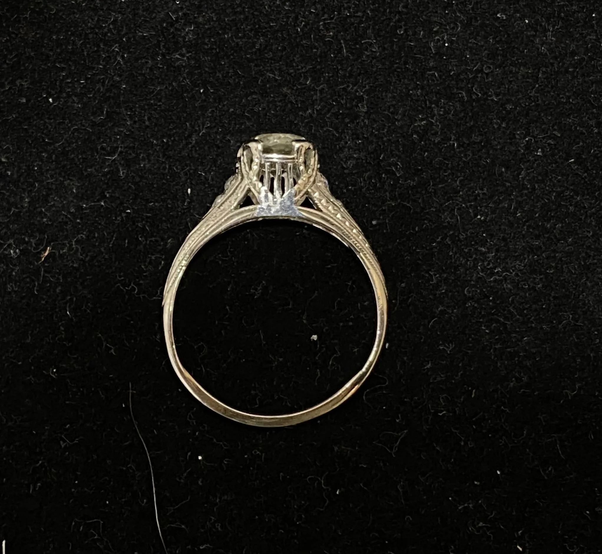 1920's Antique Filigree Platinum & Old Mine Diamond Ring - $30K Appraisal Value w/CoA}