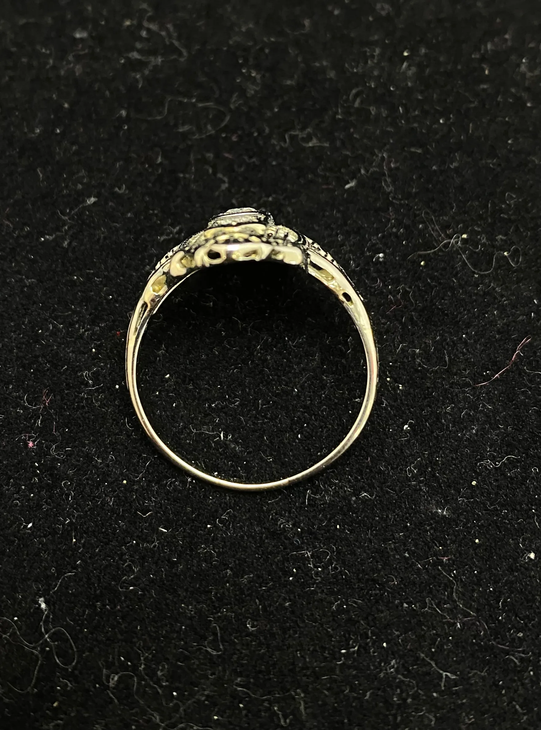 1930's Antique Design 18KWG 3 Diamonds Filigree Ring -$6K Appraisal Value w/CoA}