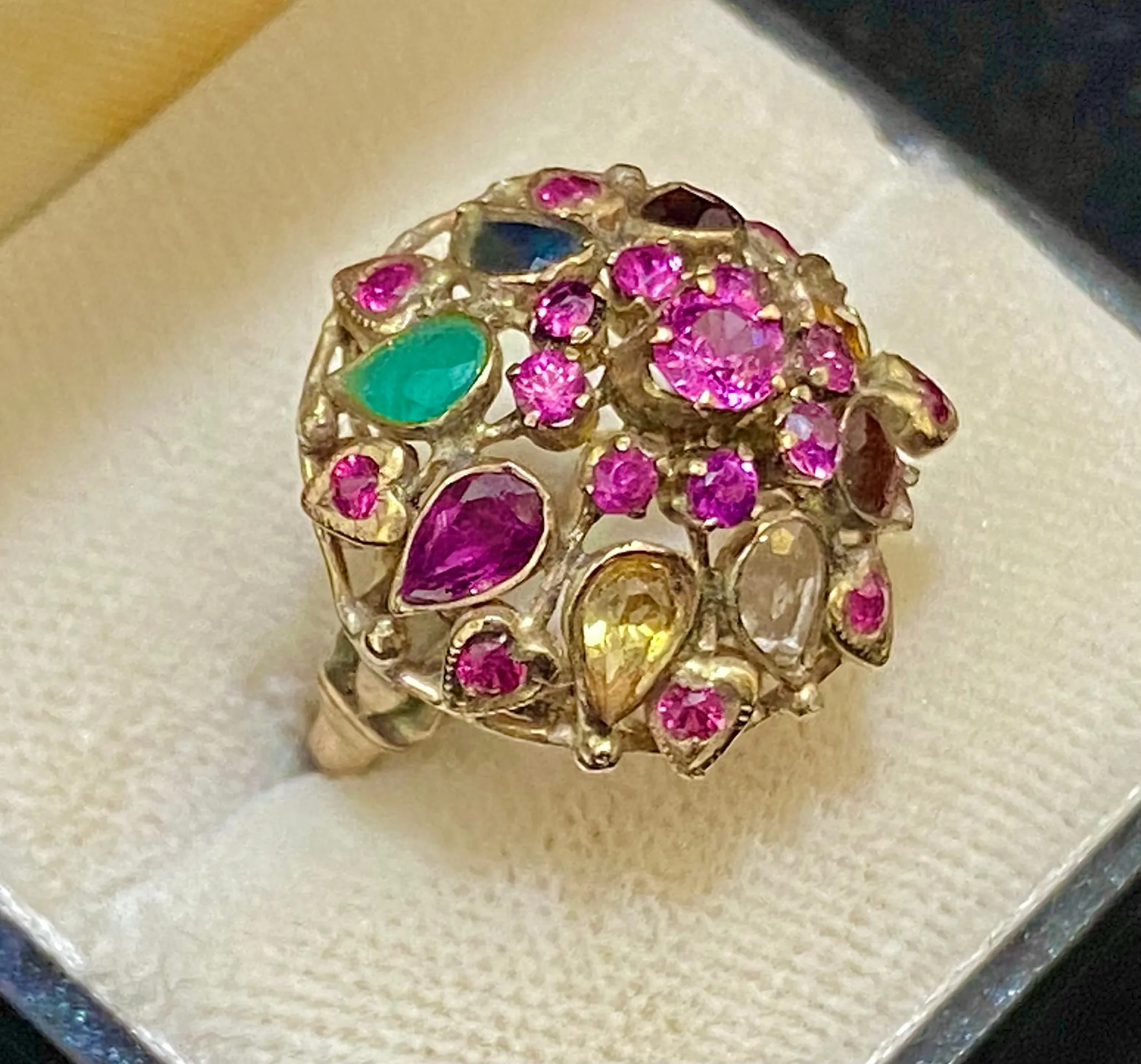 1930's Antique Designer Solid Yellow Gold 5-Carats Multi-Gemstone Ring - $10K Appraisal Value w/CoA}
