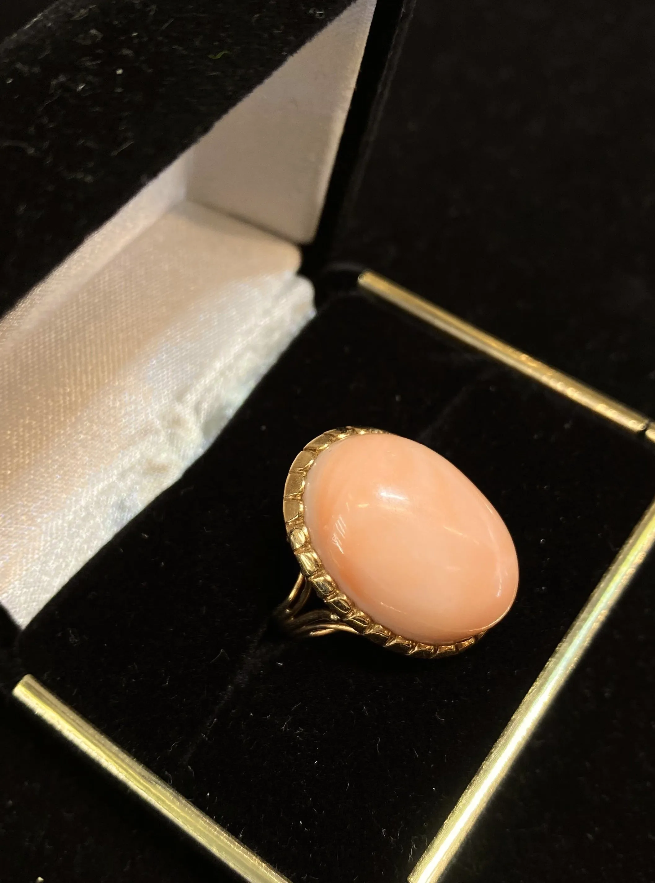 1940's Designer 30 cts Cabochon Pink Coral Solid Yellow Gold Ring $7K APR w/CoA}