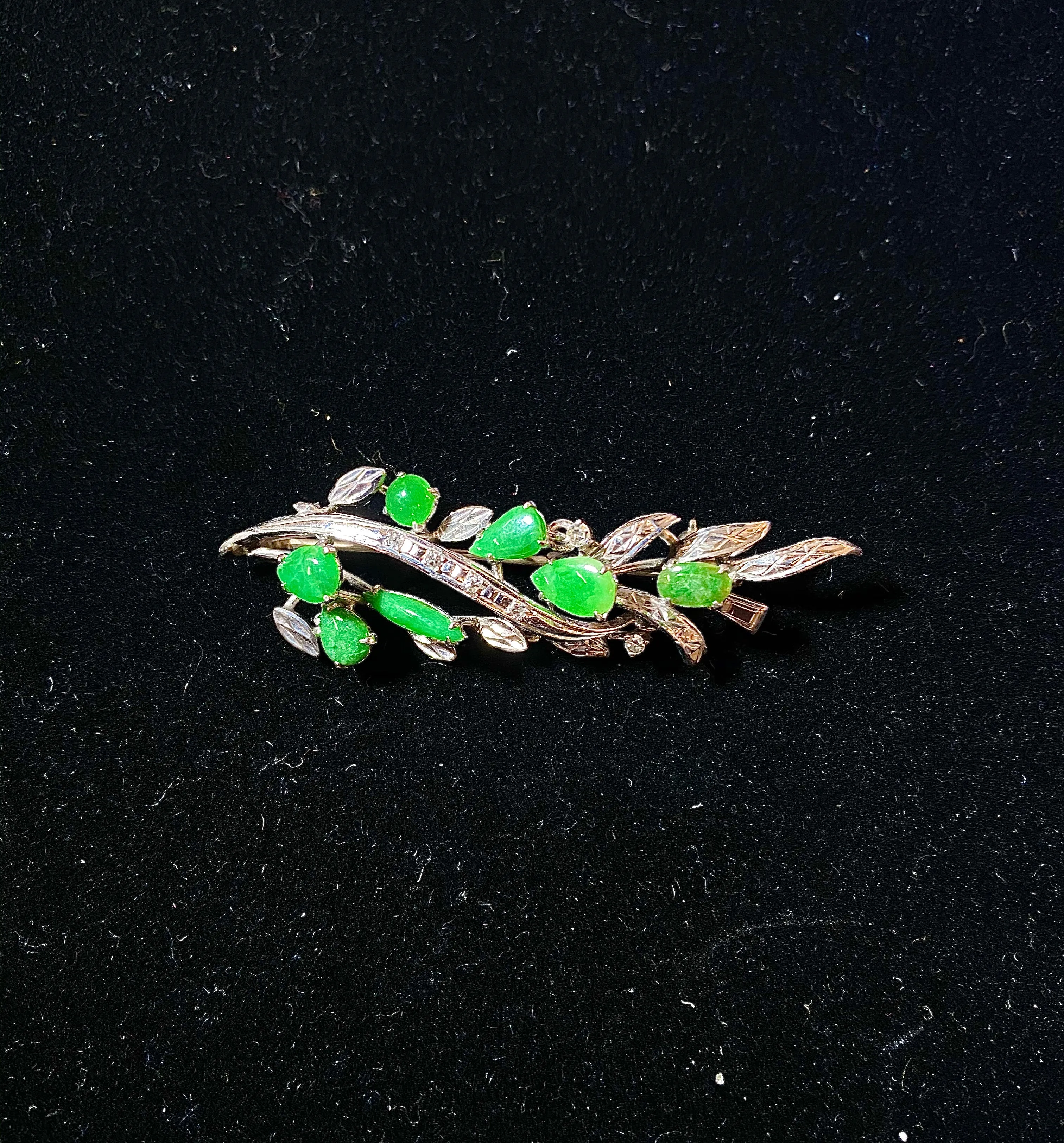 1940's Designer WG  Diamonds/Green Jades Leaves Motif Brooch/Pin w $6K COA !!!}