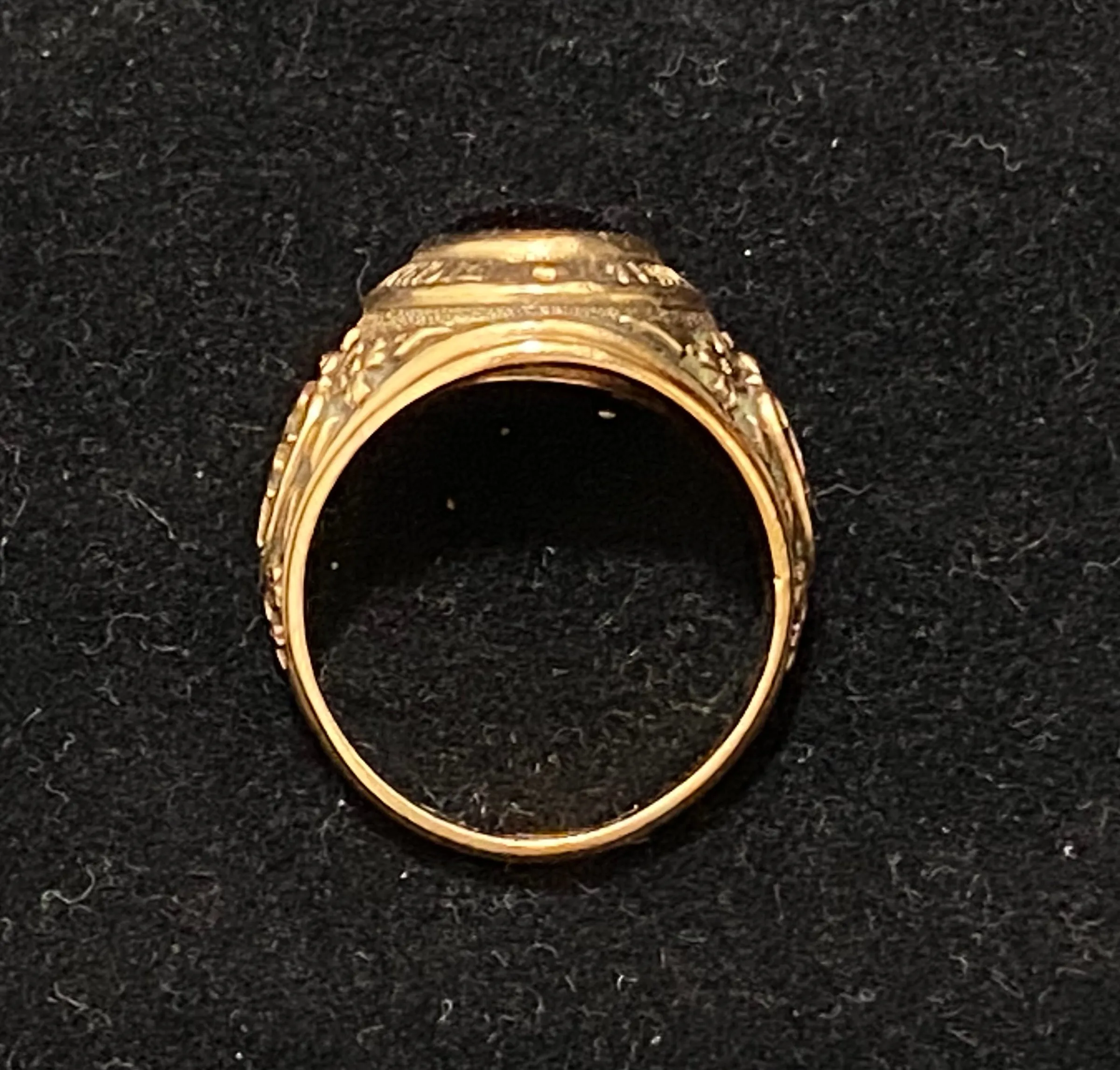 1940’s Richmond Professional Institute Solid Yellow Gold with Onyx Class Ring - $6K Appraisal Value w/CoA}