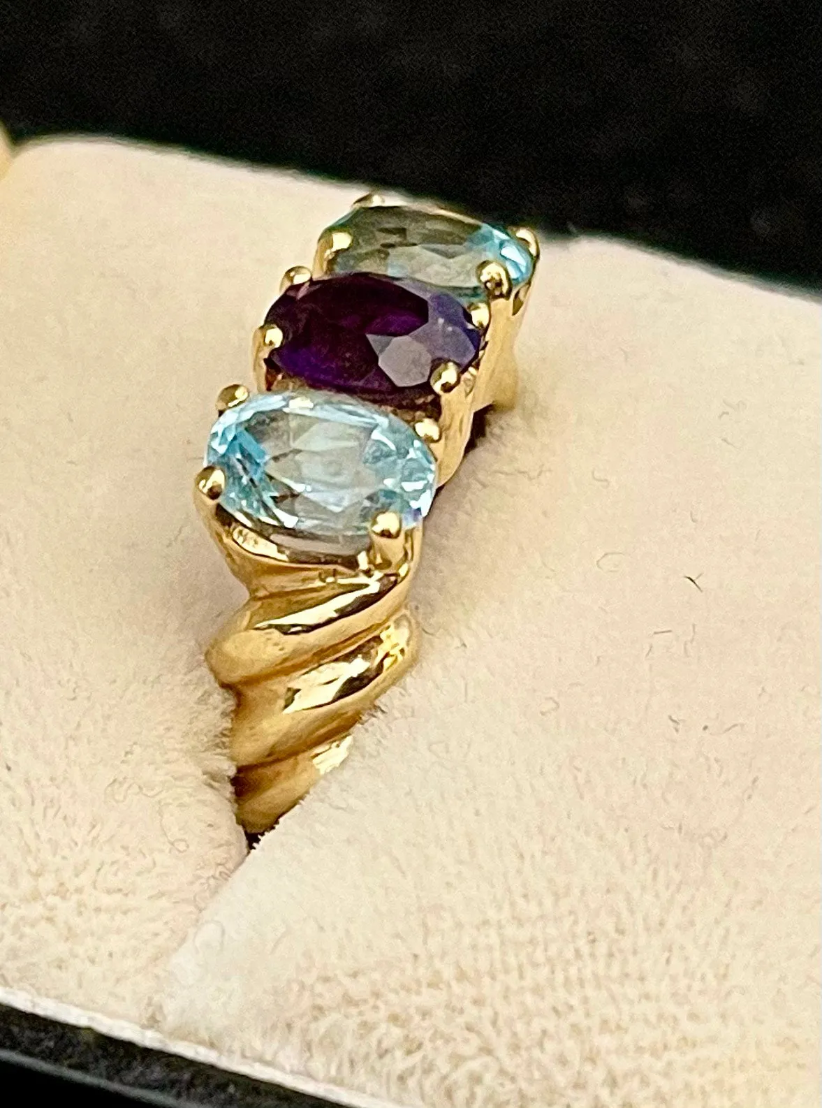 1940s Unique SYG with Amethyst & Aquamarine Ring - $5K Appraisal Value w/CoA!