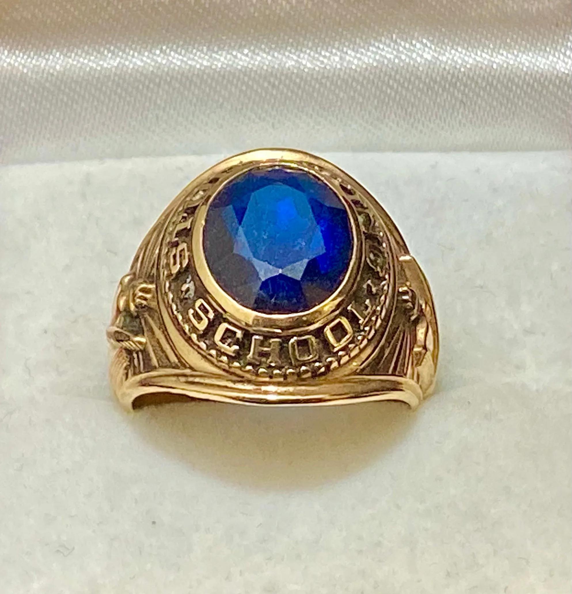 1974 Storm King School Class Ring in Solid Yellow Gold - $6K Appraisal Value w/CoA}