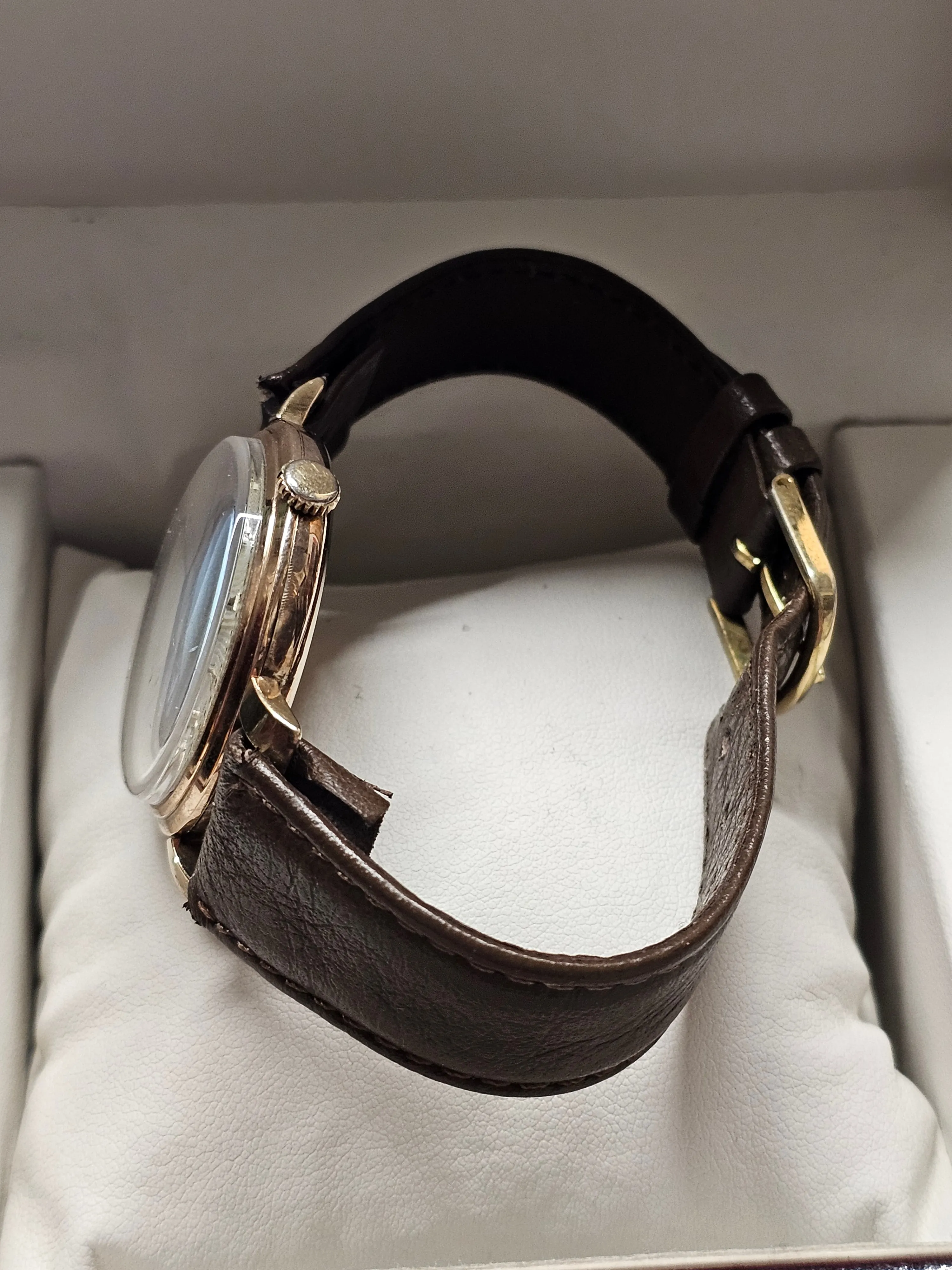 ACCURIST, Vintage 1940s, 9K Rose Gold, Hooded Lugs Men's Watch- $10K APR w/ COA!
