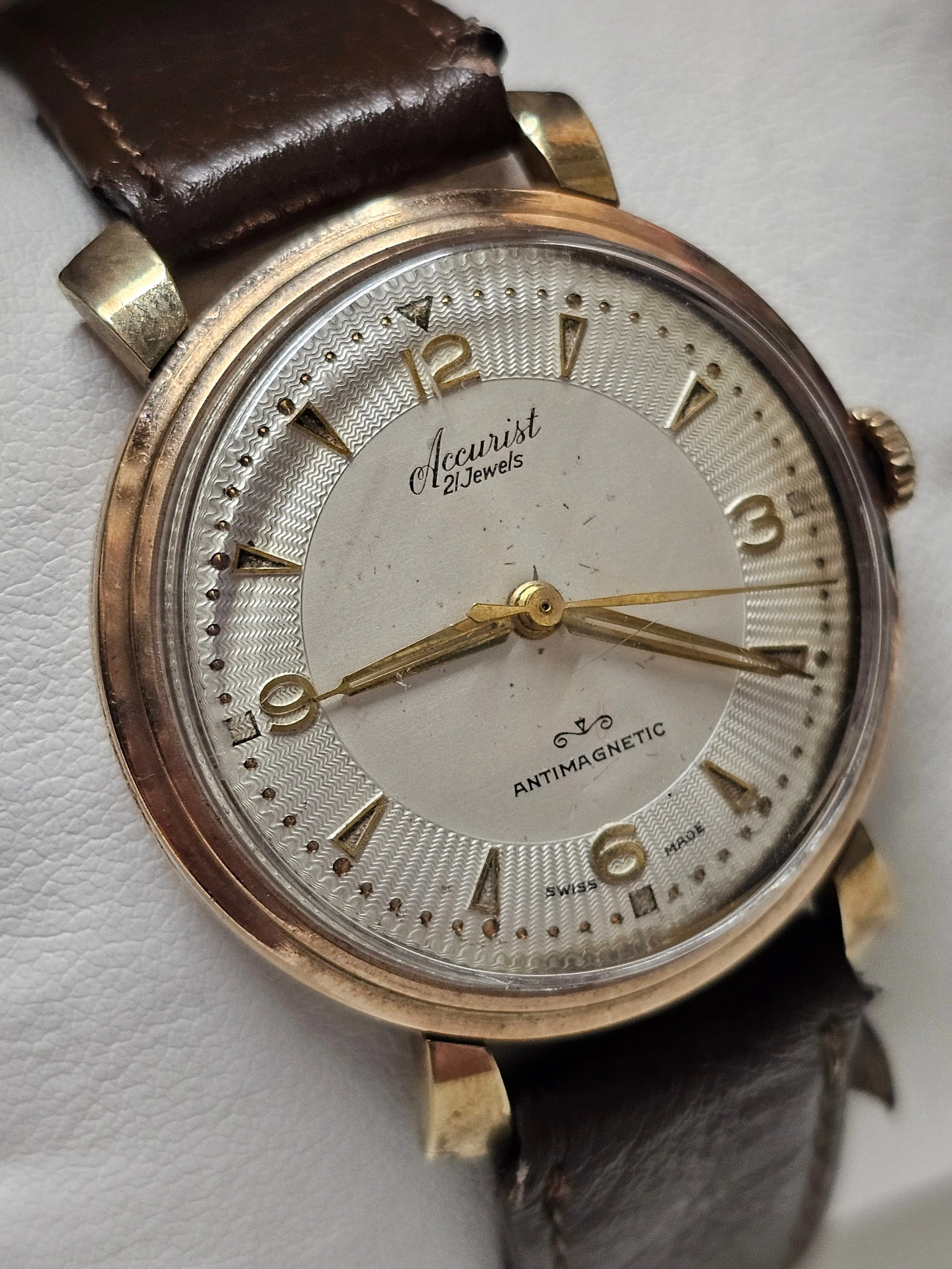 ACCURIST, Vintage 1940s, 9K Rose Gold, Hooded Lugs Men's Watch- $10K APR w/ COA!