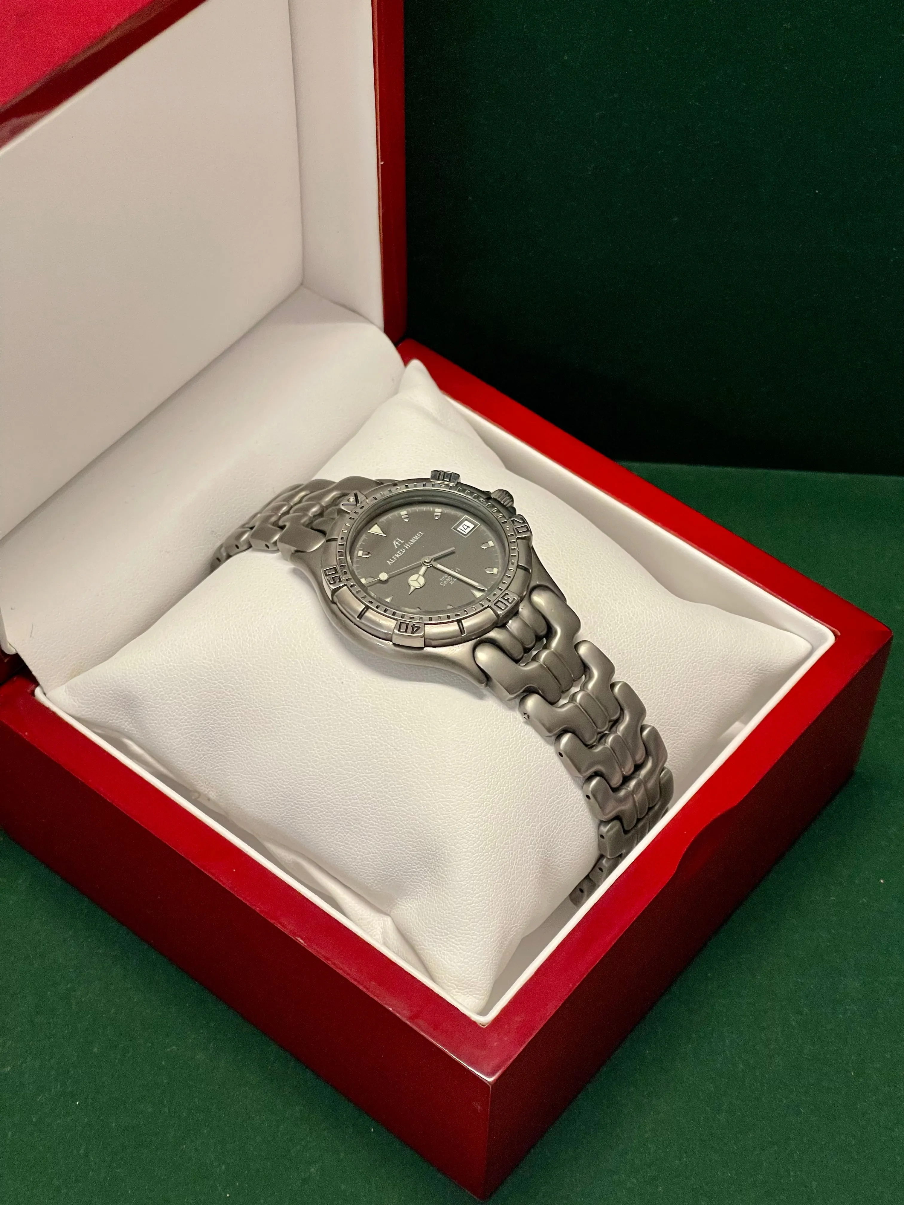 Alfred Hammel Wristwatch Rotating Diving Bezel Quartz Movement - $6K APR w/ COA!