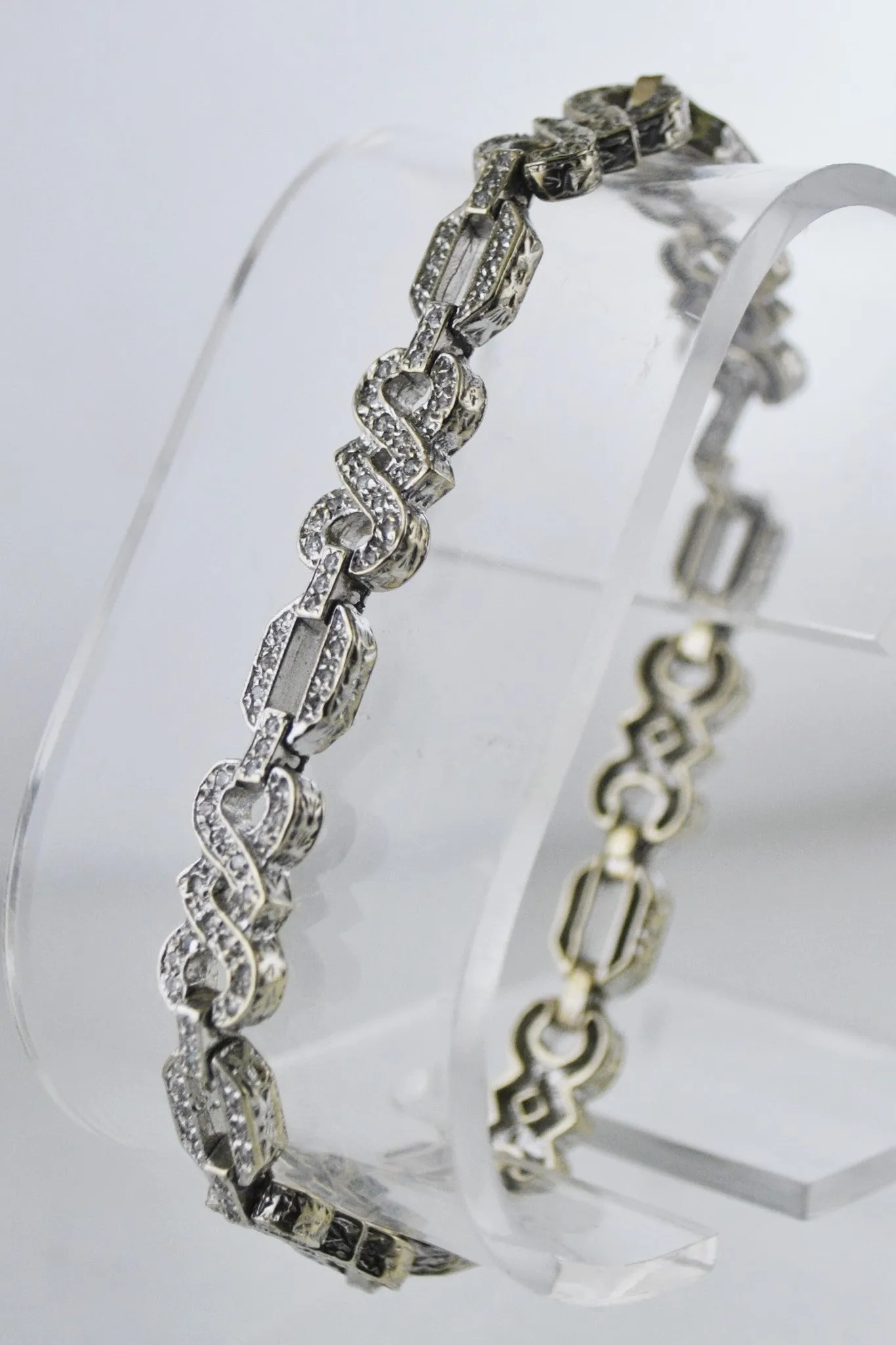 Amazing Designer Diamond Tennis Bracelet in Solid White Gold - $30K APR Value w/ CoA!