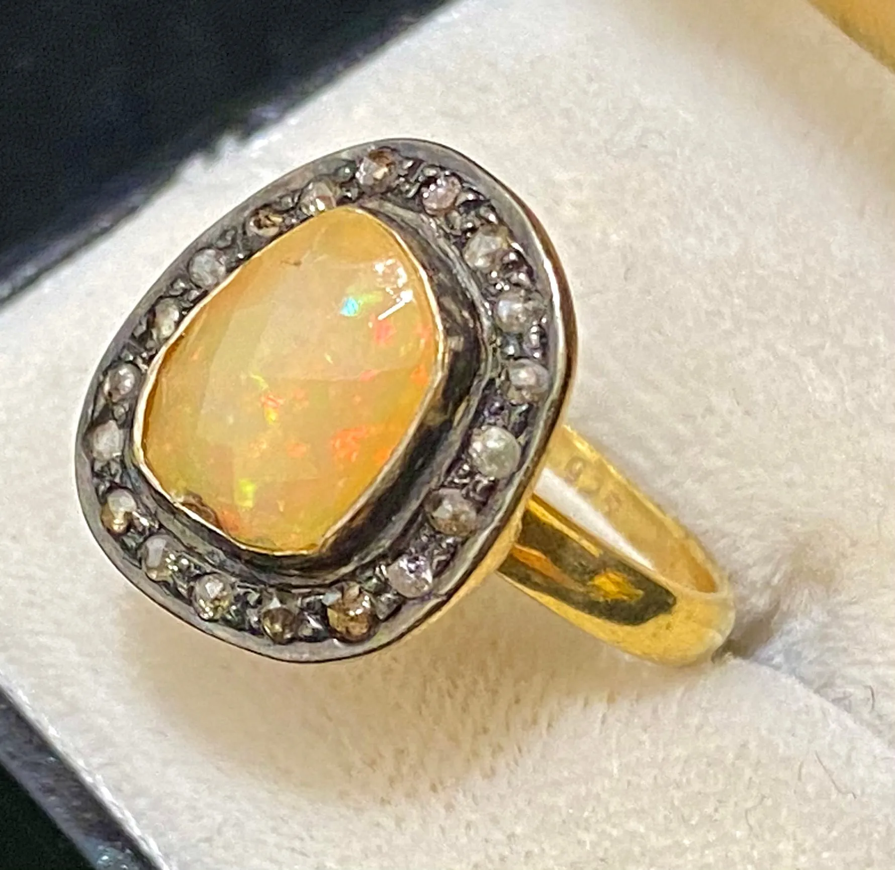 Antique Design Yellow Gold P& Sterling Silver with Opal & Diamonds Ring - $6K Appraisal Value w/CoA}