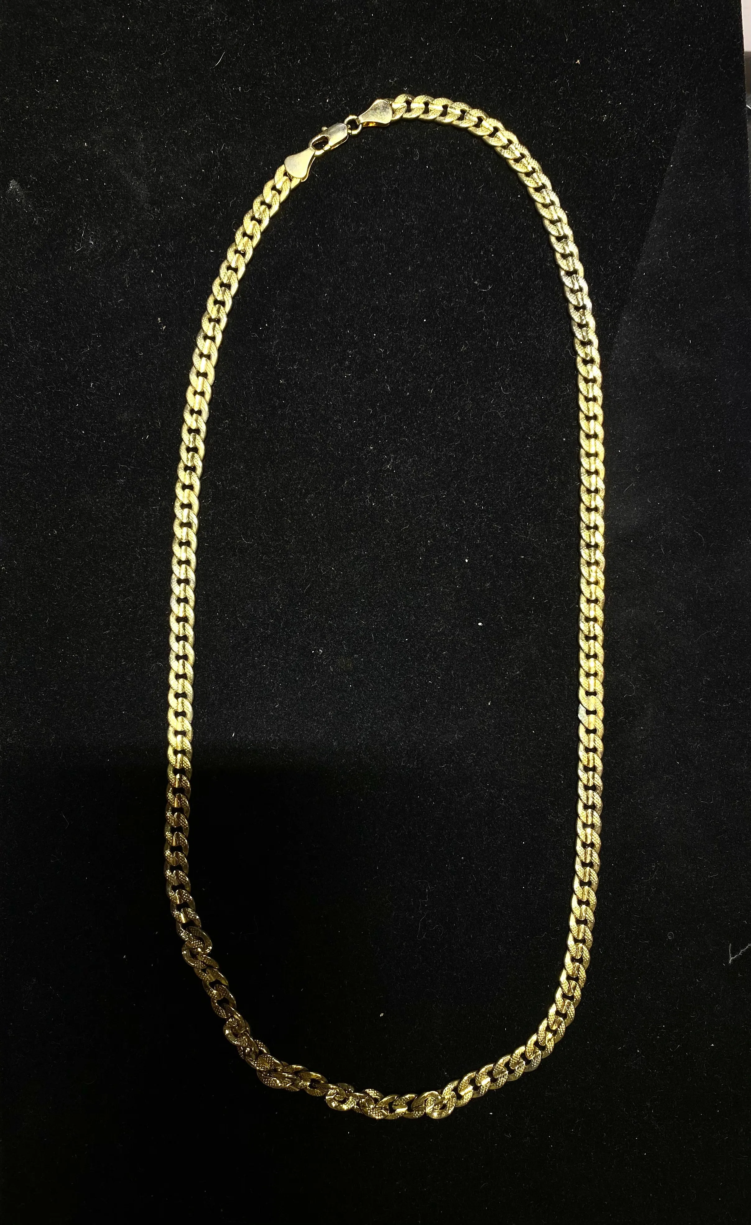 Beautiful Detailed Solid Yellow Gold Chain Necklace - $8K Appraisal Value w/ CoA!
