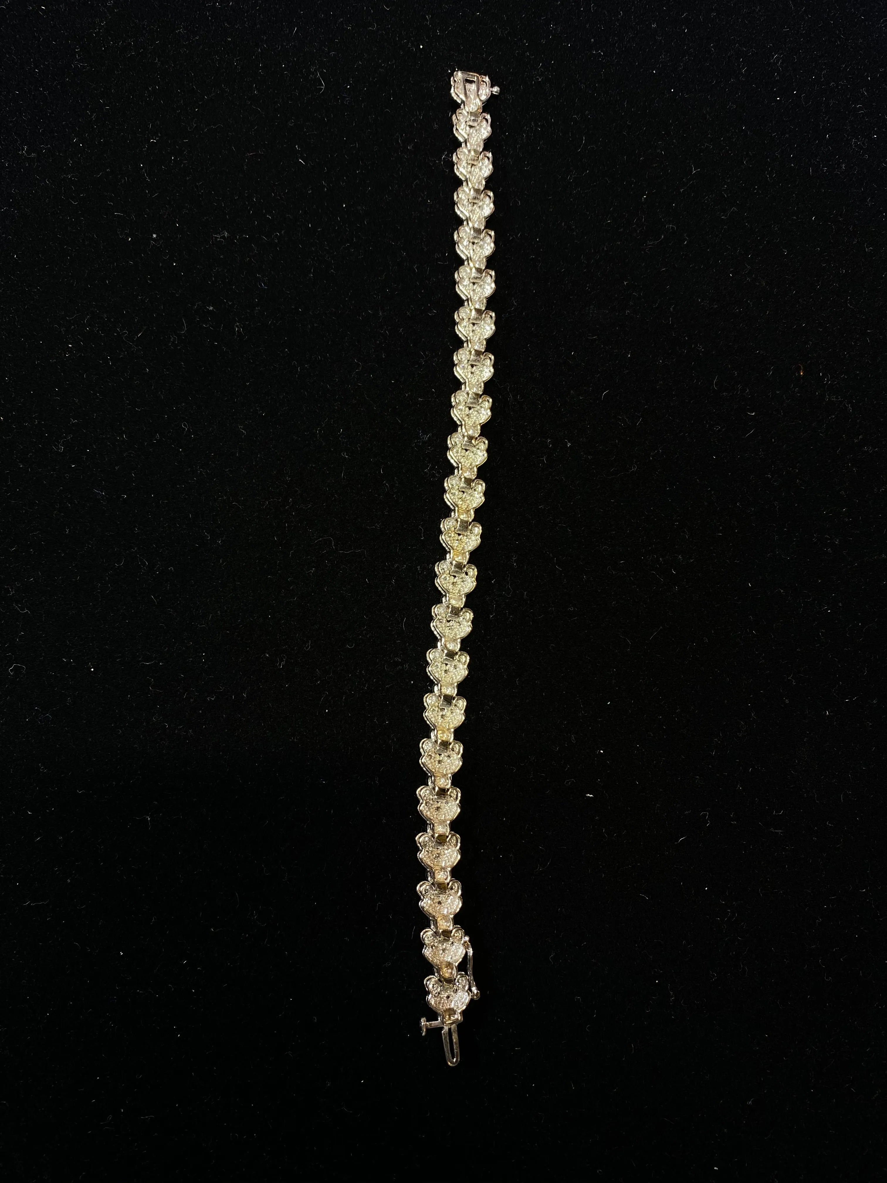 BEAUTIFUL White Gold Scalloped Floral Design Bracelet w/ 132 Diamonds - 4 Cts. - $20K VALUE
