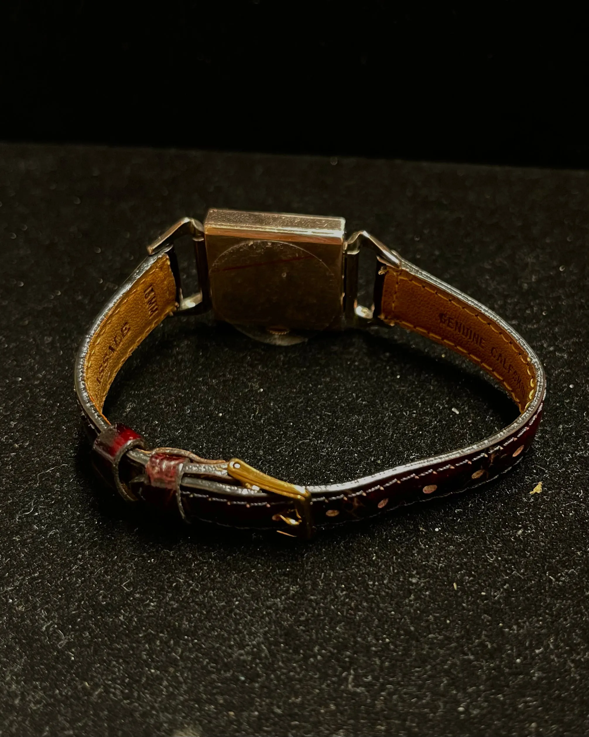 Bulova c. 1940´s 14K Rose Gold Unisex Watch With Square Case - $6K APR w / COA!