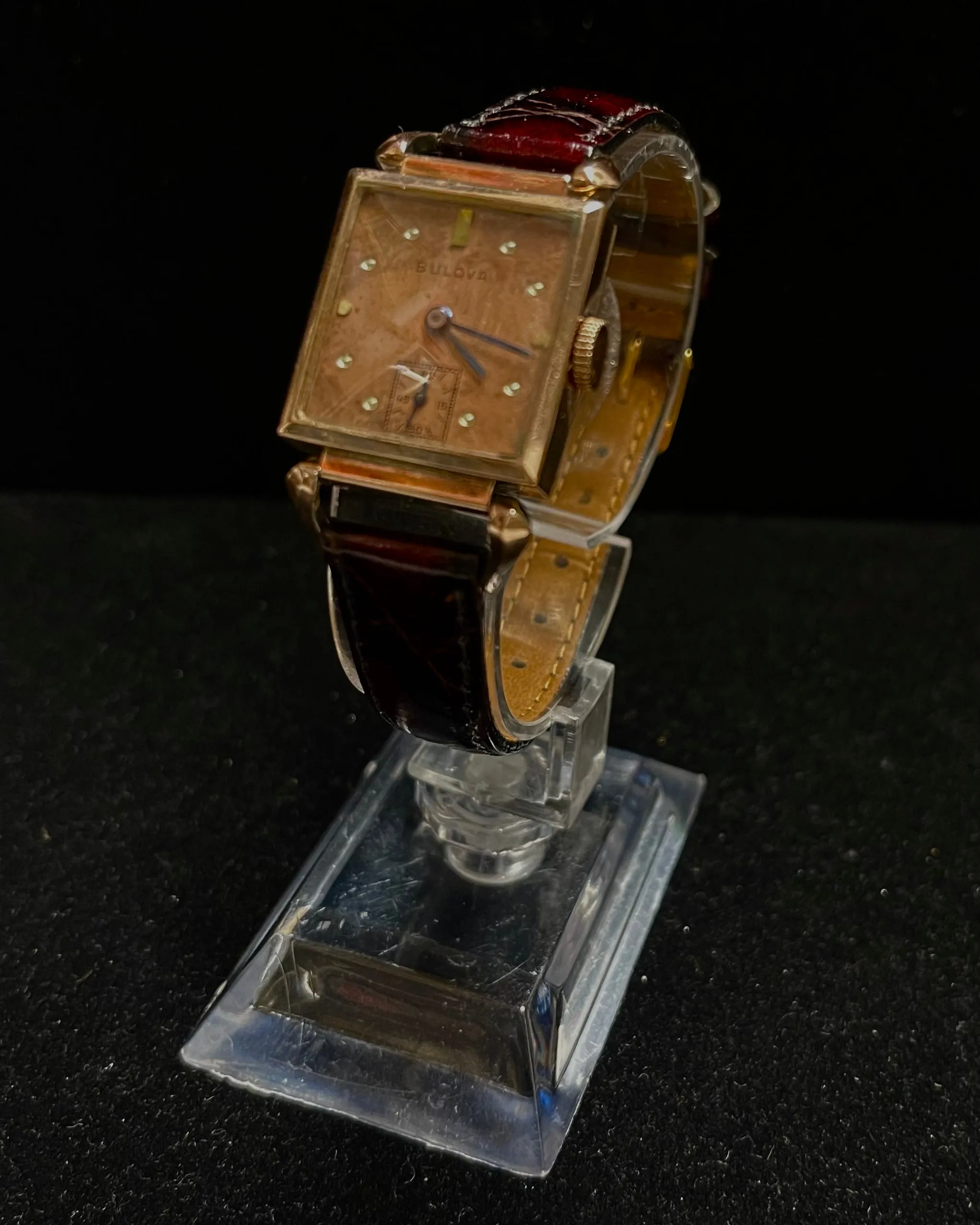 Bulova c. 1940´s 14K Rose Gold Unisex Watch With Square Case - $6K APR w / COA!