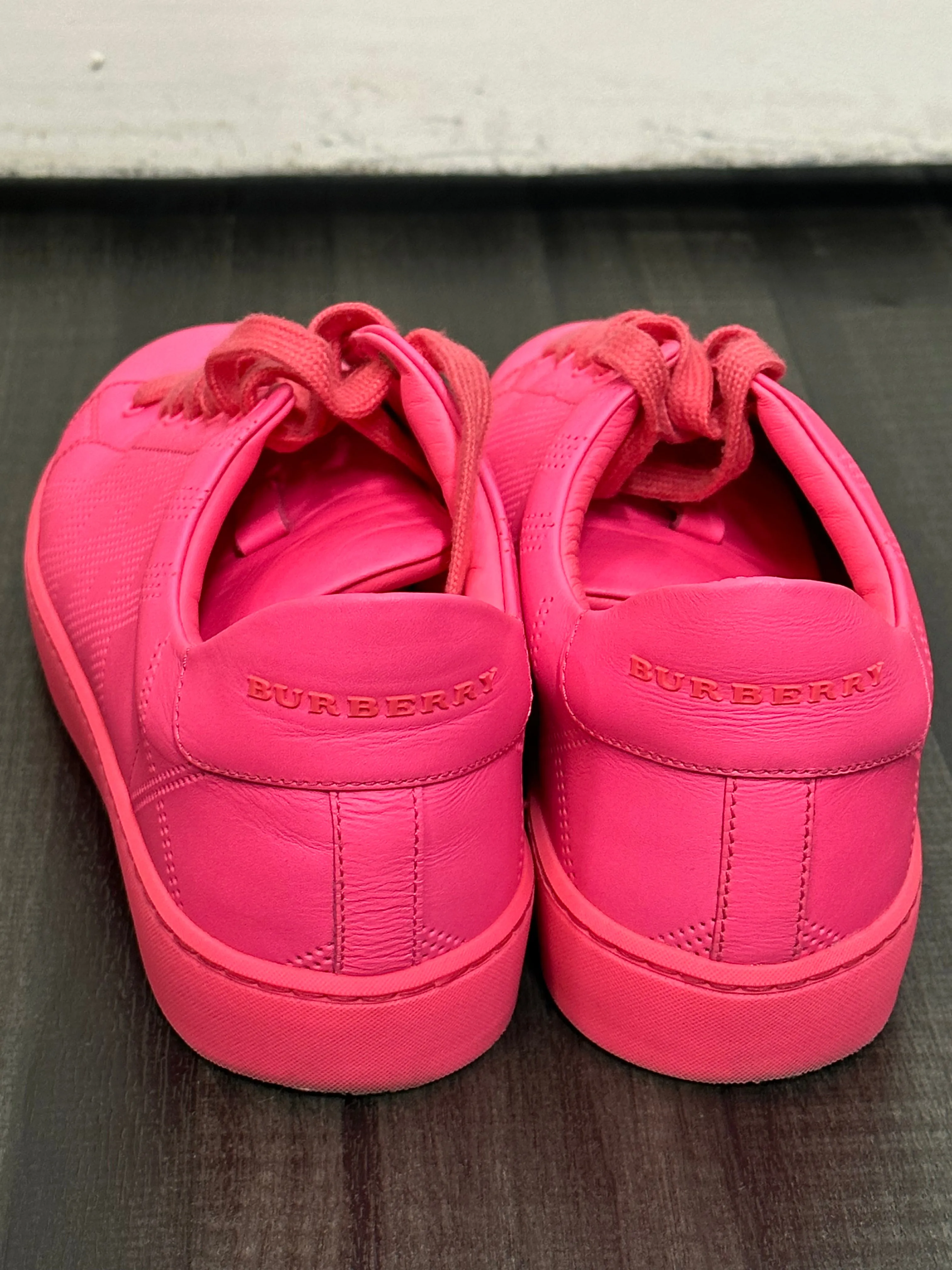 Burberry Hot Pink Perforated Check Leather Women Sneakers - $600 APR w/ CoA !!!
