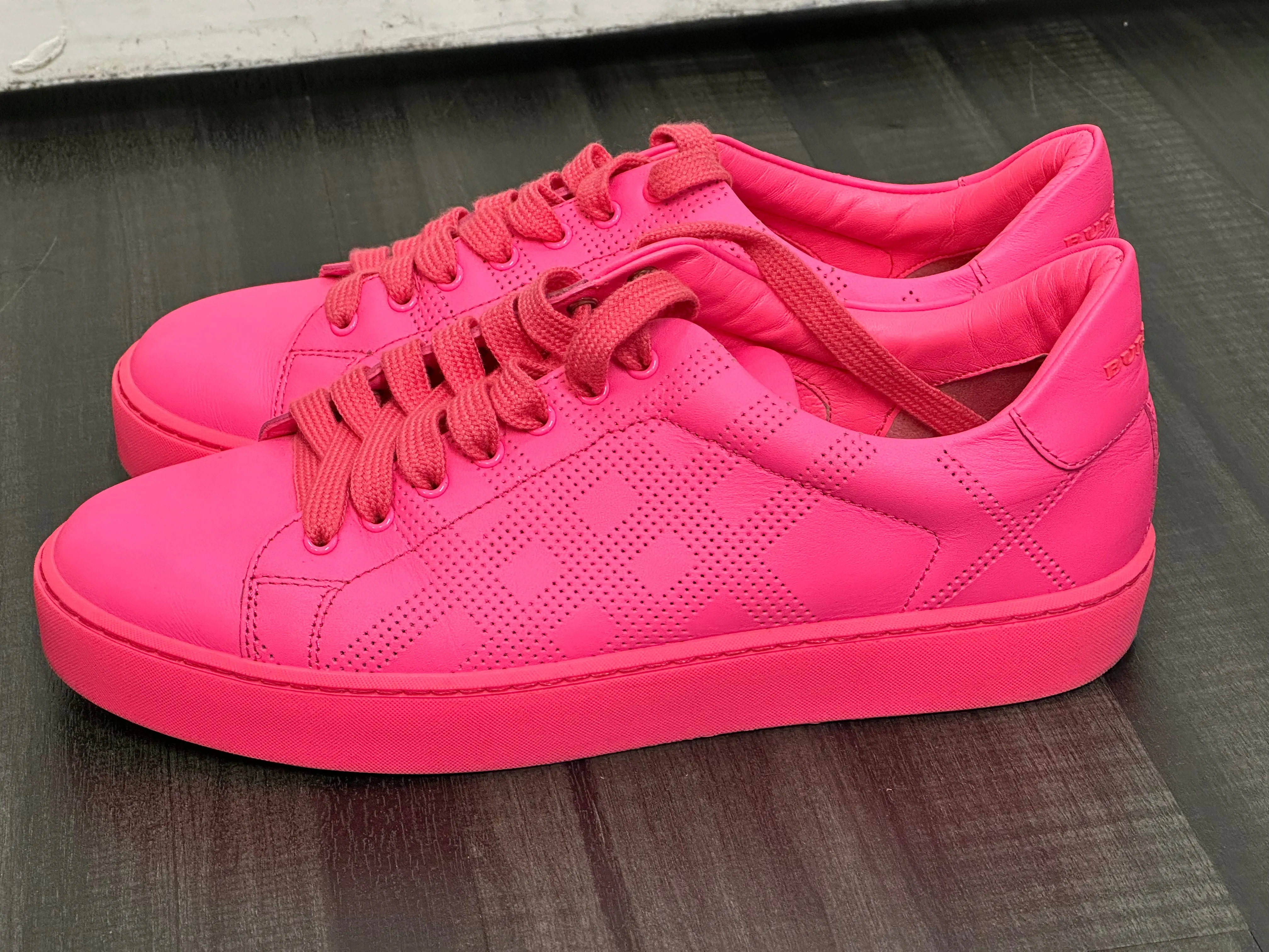 Burberry Hot Pink Perforated Check Leather Women Sneakers - $600 APR w/ CoA !!!