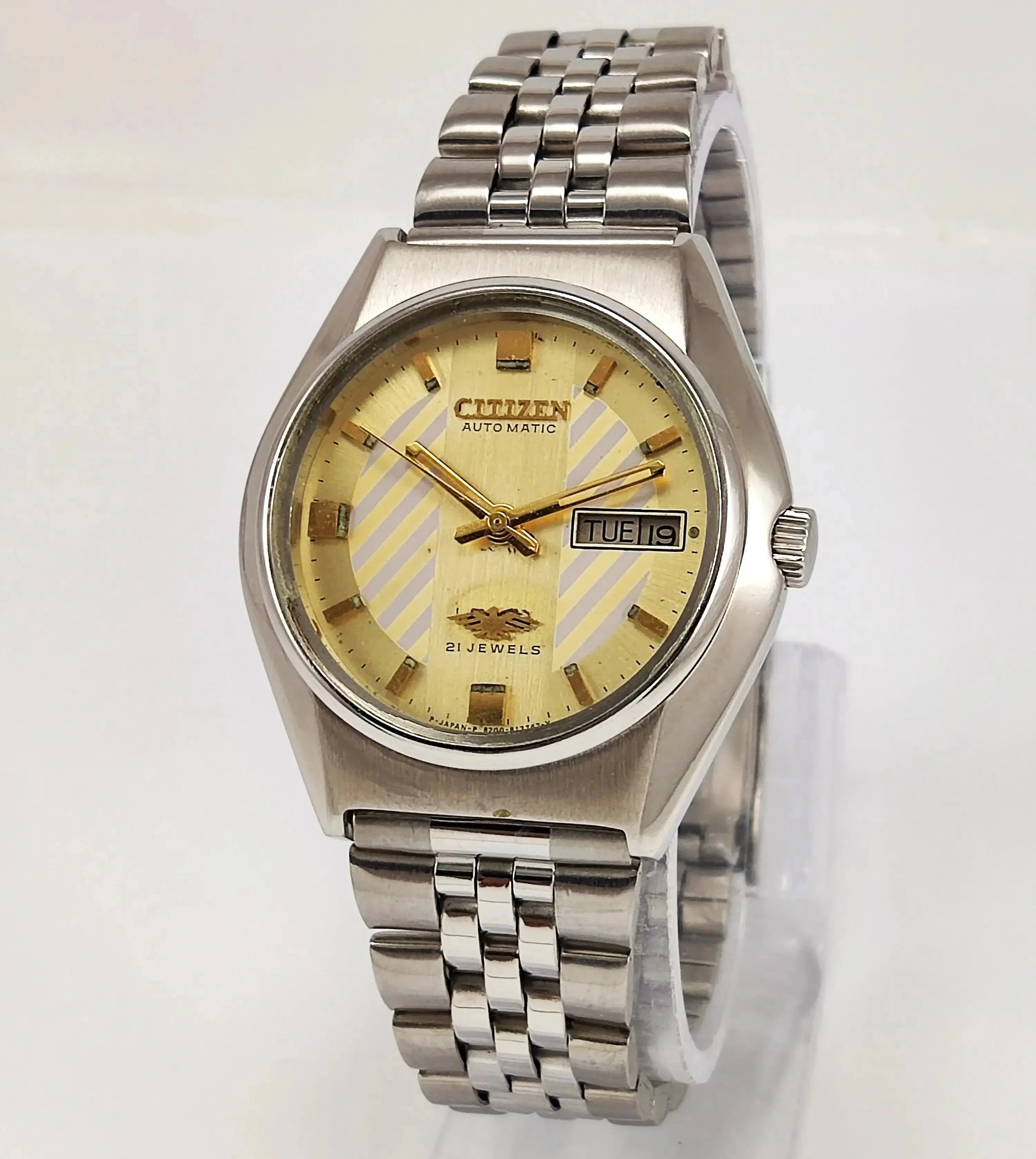 Citizen Cream Dial Automatic 21 Jewels Day Date Men's Watch 8200A