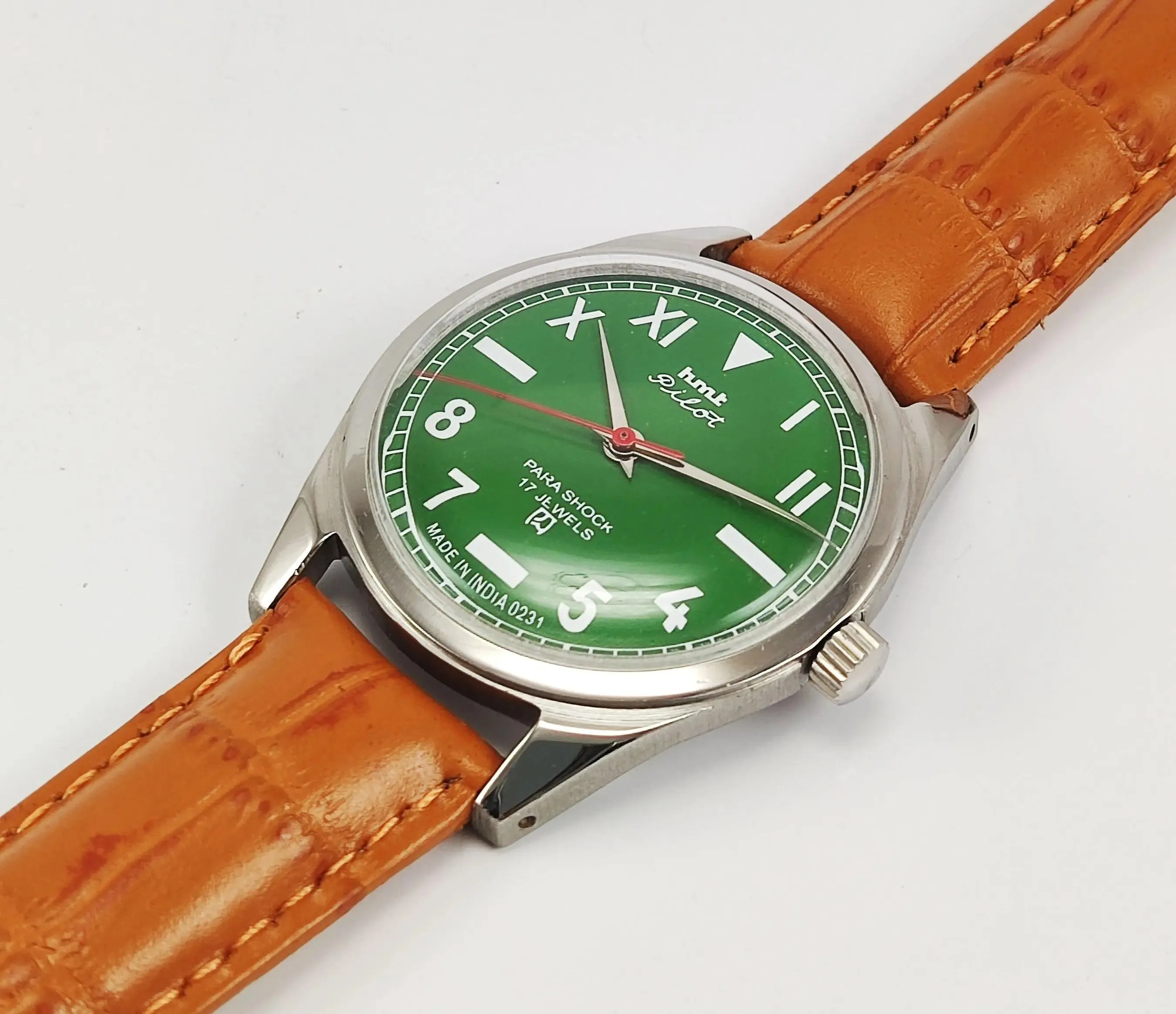 HMT Pilot Para Shock 17 Jewels Green Dial Mechanical Hand winding Men's Wrist Watch