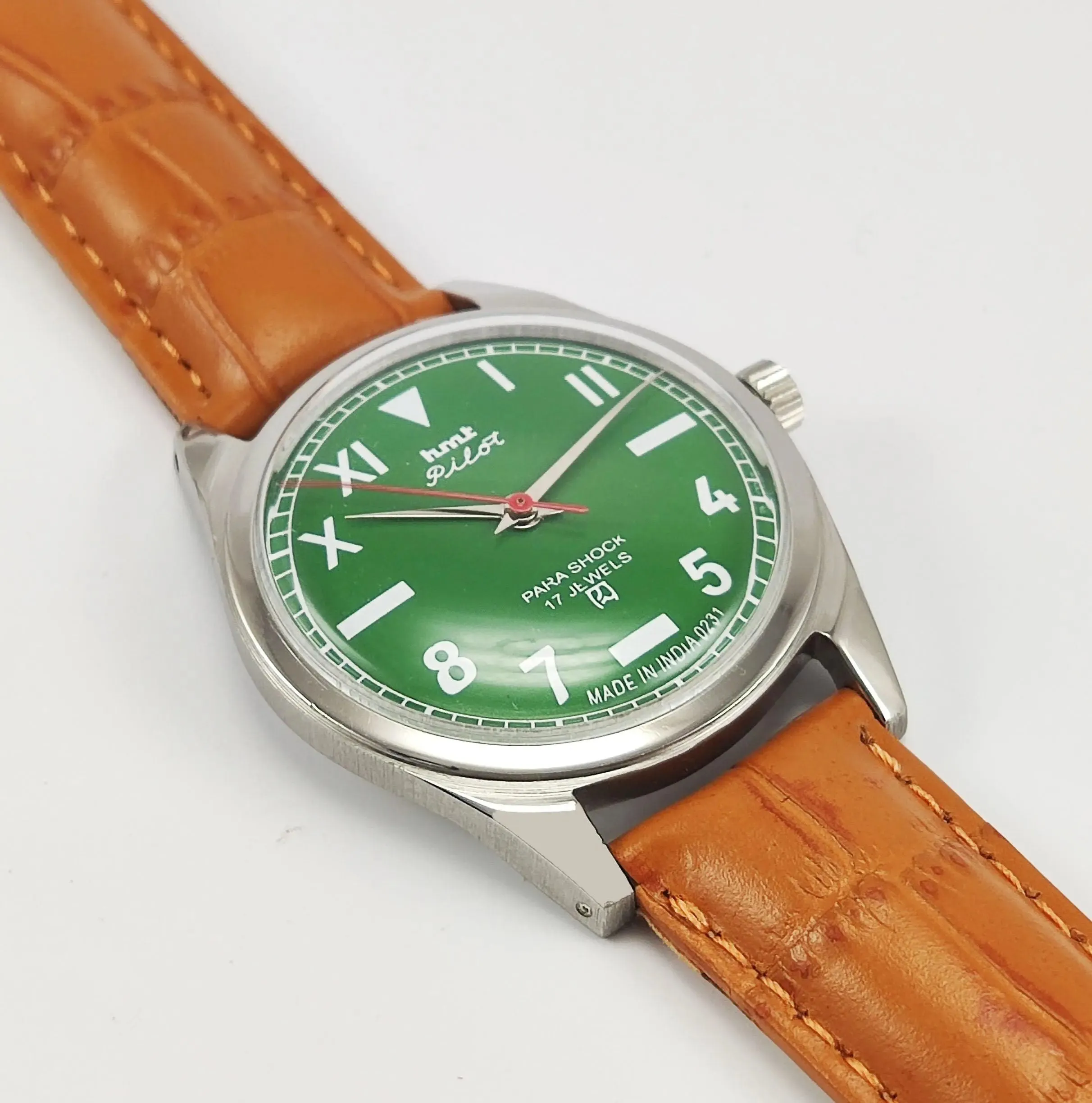 HMT Pilot Para Shock 17 Jewels Green Dial Mechanical Hand winding Men's Wrist Watch