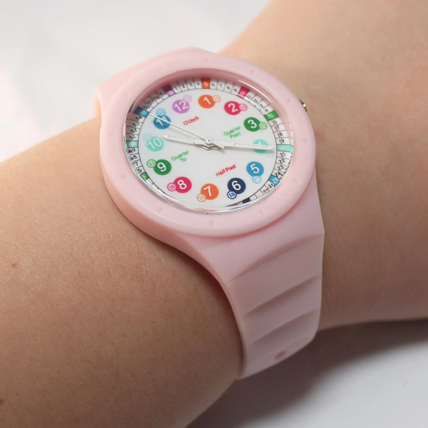 Kids Analog WatchWaterproof Watch for Kids Boys Girls Ages 3-16Soft Band Learning Time Teacher Easy to Read Analog Sport Outdoor Children Watches, Luminous Watch, Kids GiftsBoys Girls Watch
