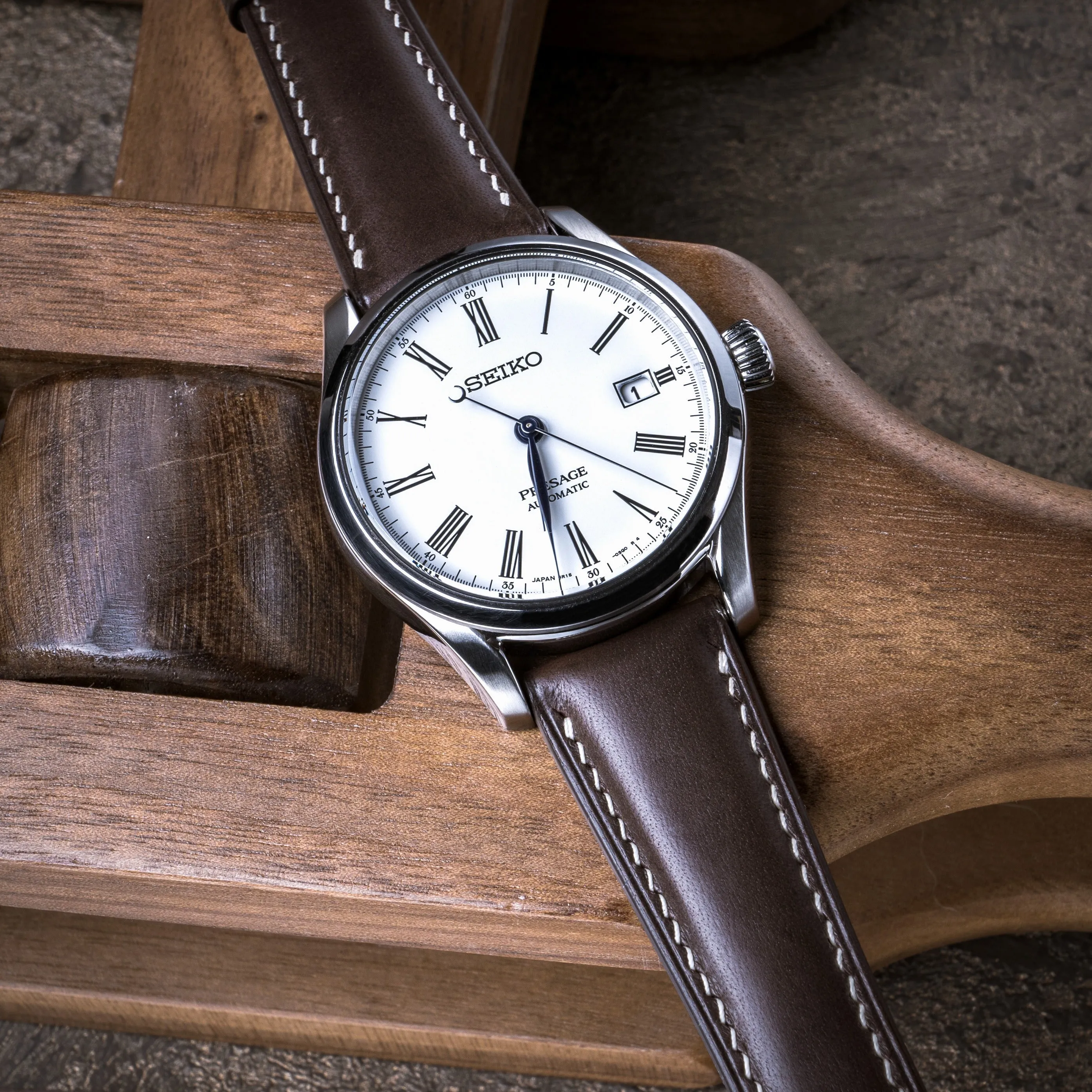 "Plateau" Watch Strap in Dakota // Stout