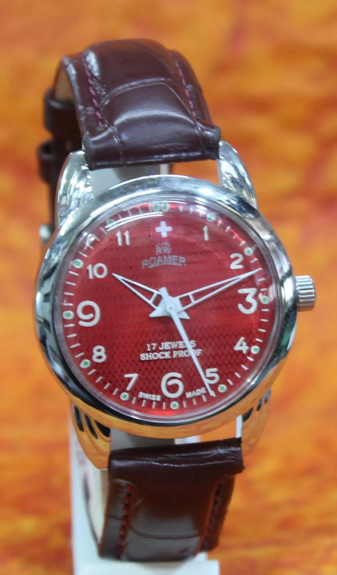 Roamer Vintage Wristwatch ST96 17 Jewels Mechanical Hand Wind Swiss Made