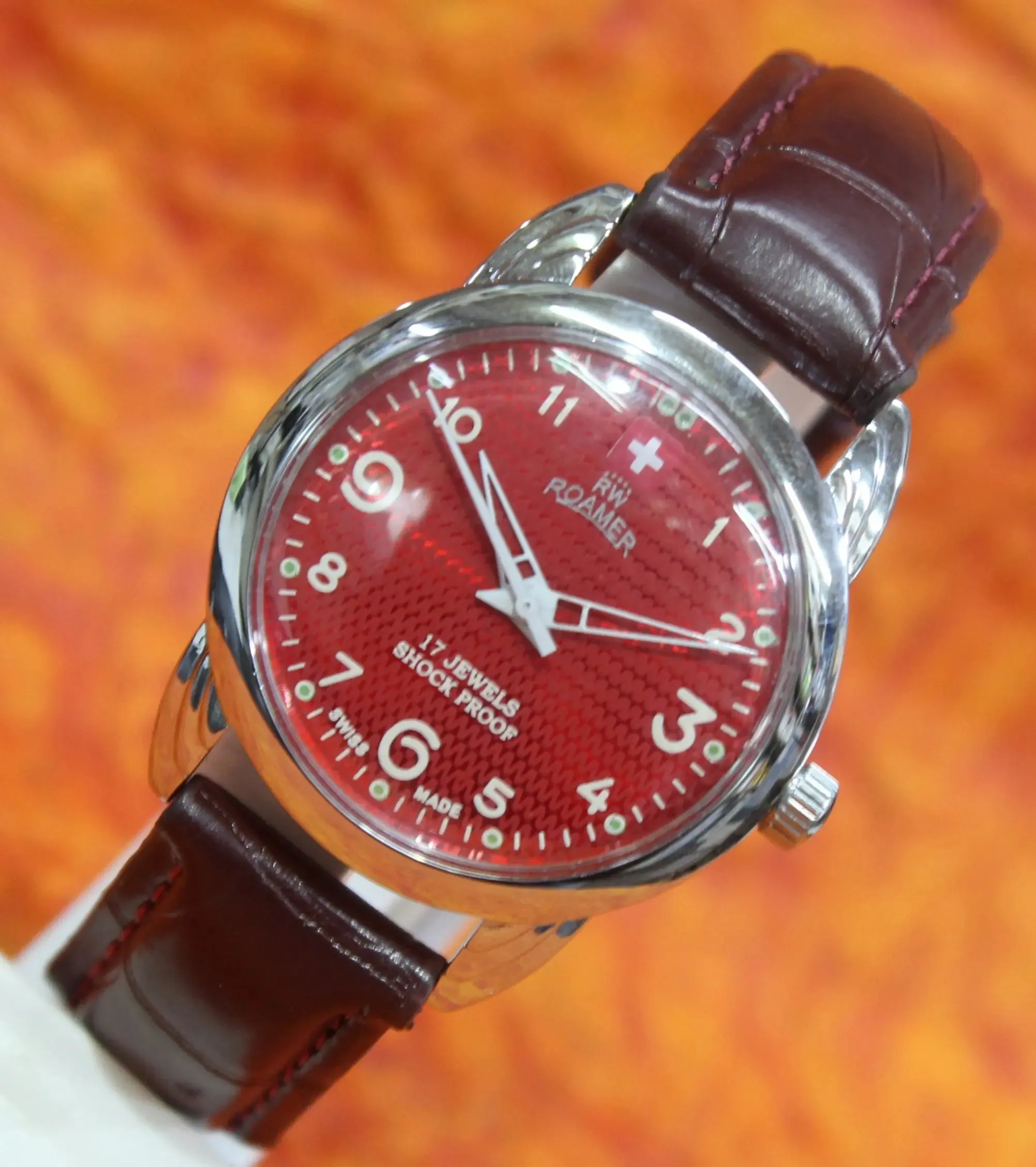 Roamer Vintage Wristwatch ST96 17 Jewels Mechanical Hand Wind Swiss Made