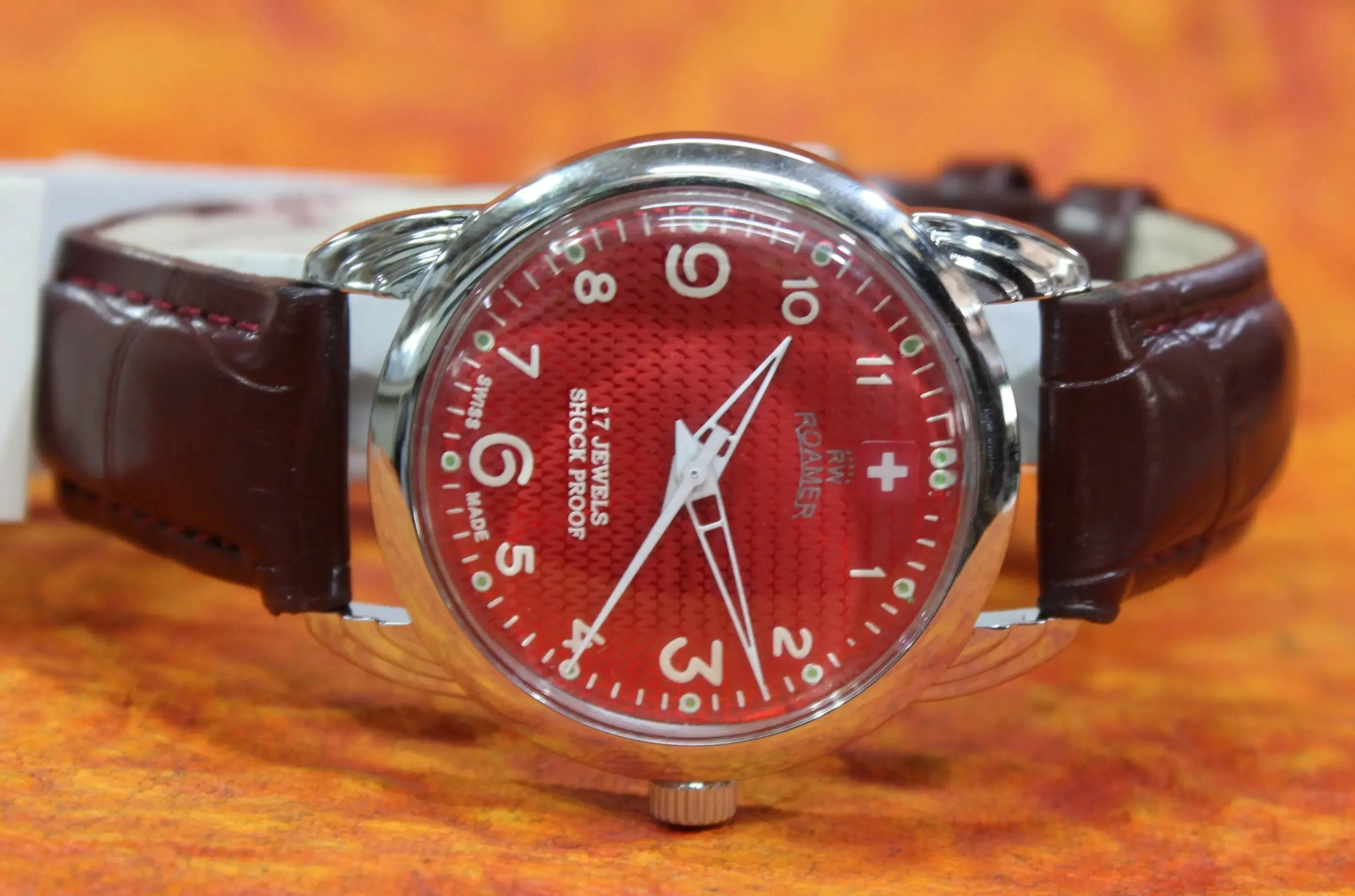 Roamer Vintage Wristwatch ST96 17 Jewels Mechanical Hand Wind Swiss Made