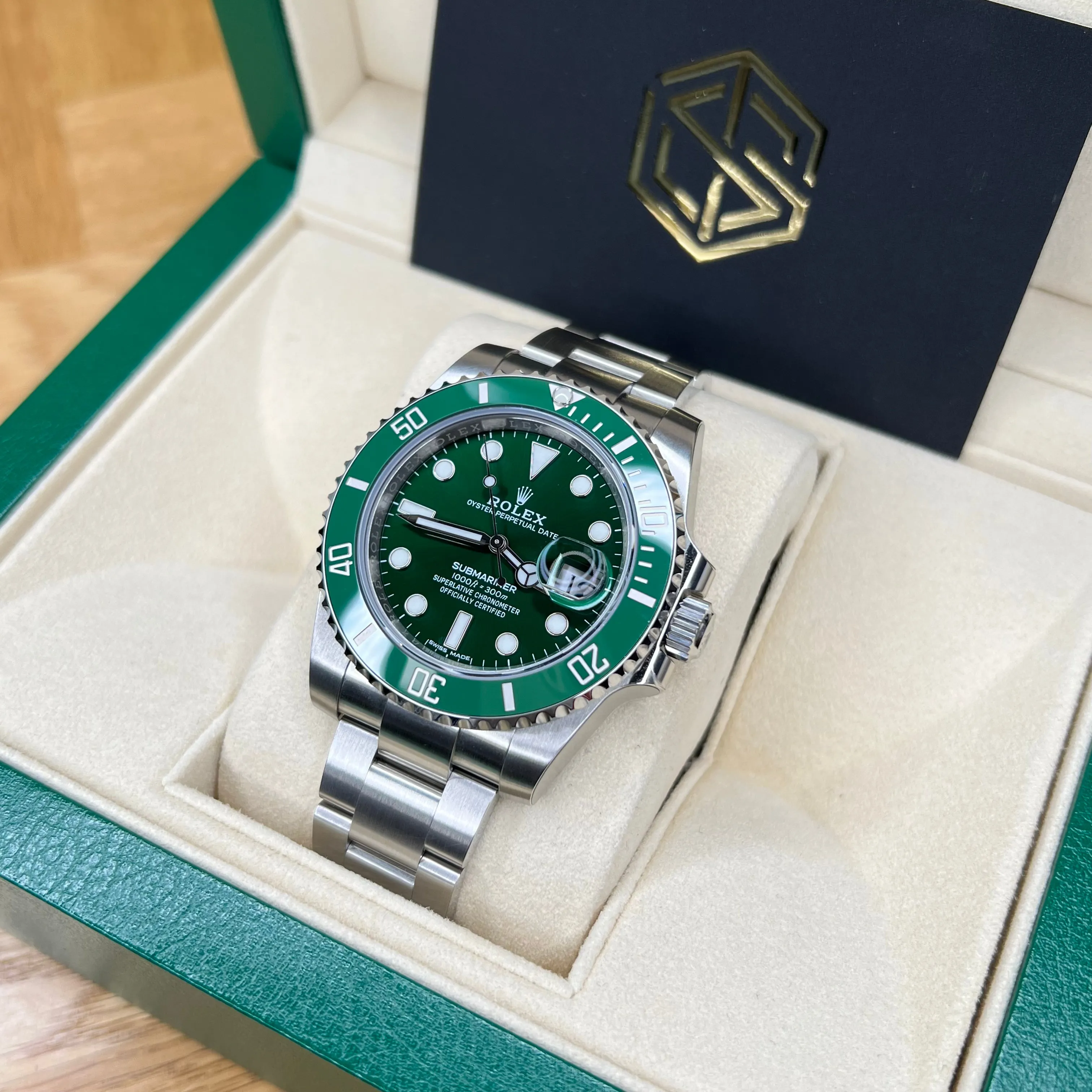Rolex 116610LV Full Stickers Submariner Date "Hulk" 2017 UK Full Set Watch