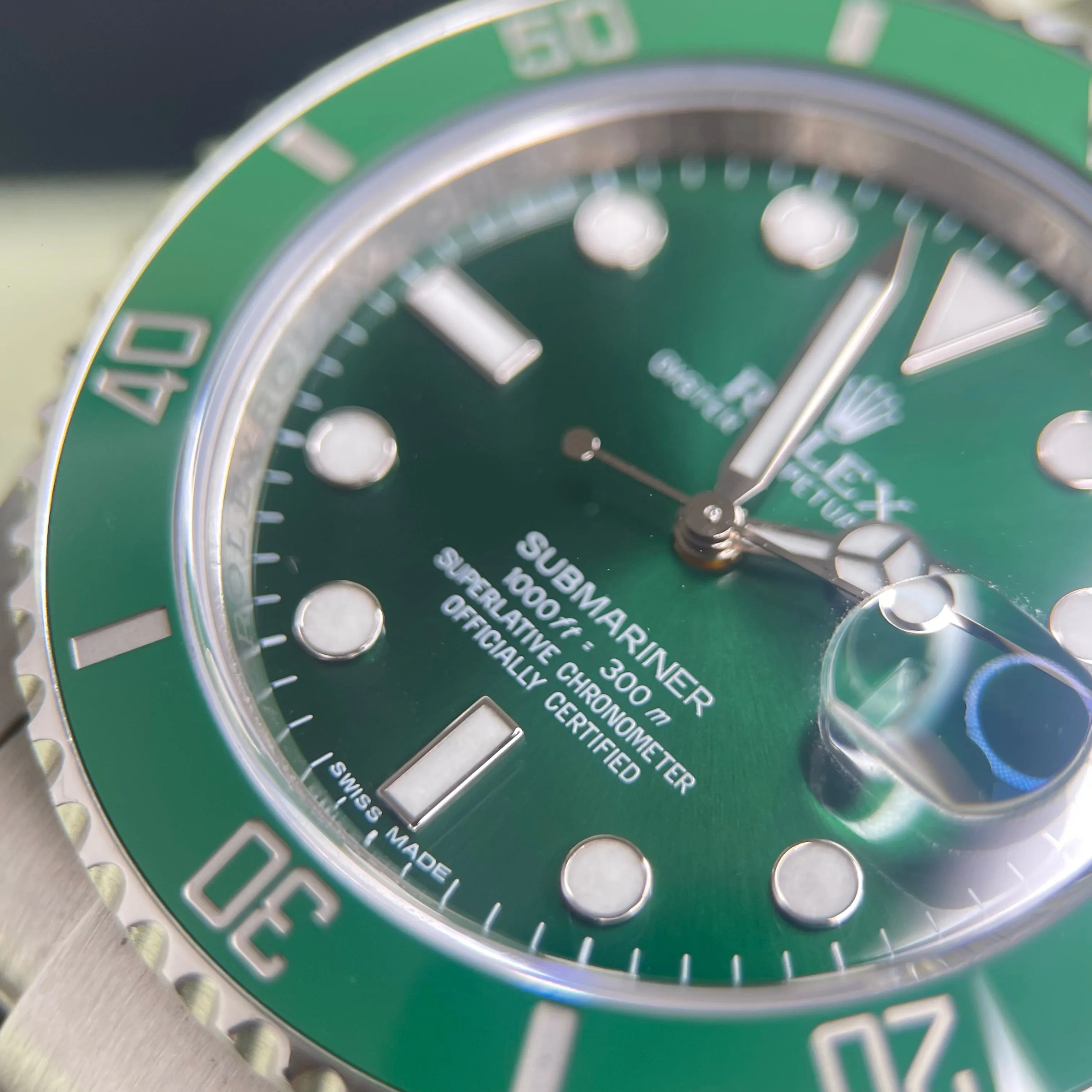 Rolex Submariner Date Hulk 116610LV 2012 Collector's Set Watch