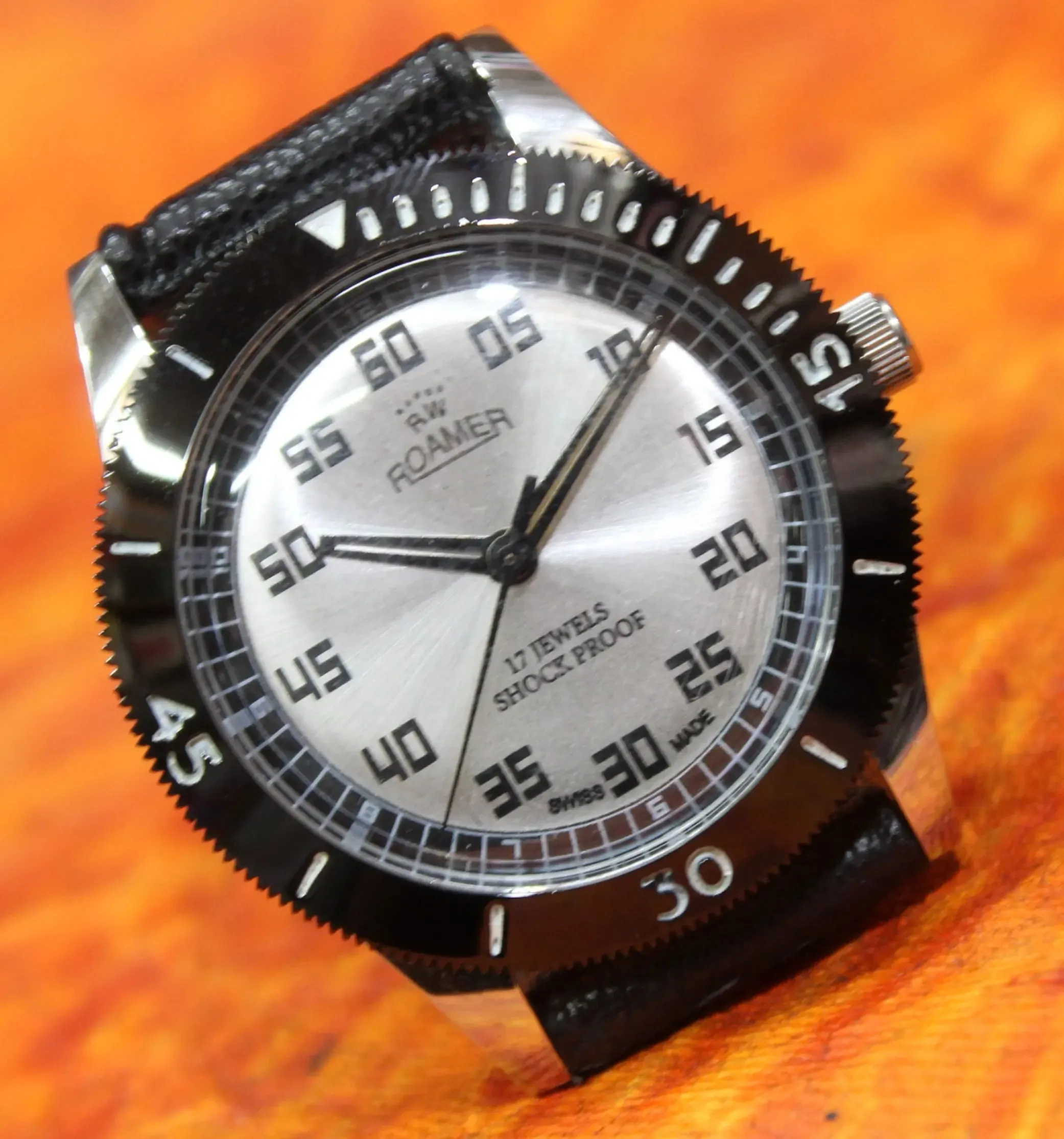 Rotating Bezel Watch Roamer Vintage 17 Jewels ST96 Mechanical Hand Wind Mechanism