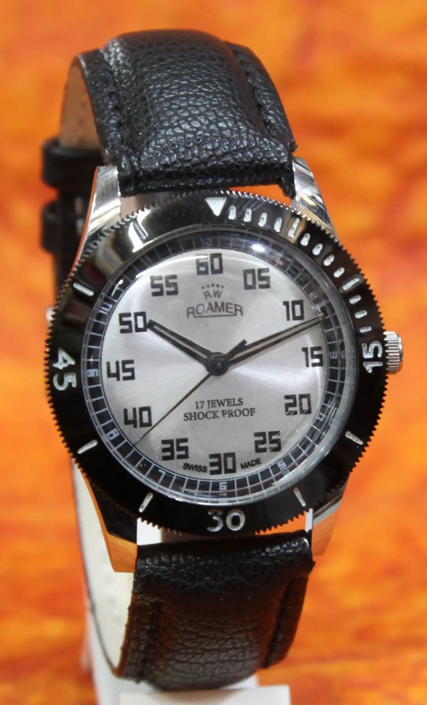Rotating Bezel Watch Roamer Vintage 17 Jewels ST96 Mechanical Hand Wind Mechanism