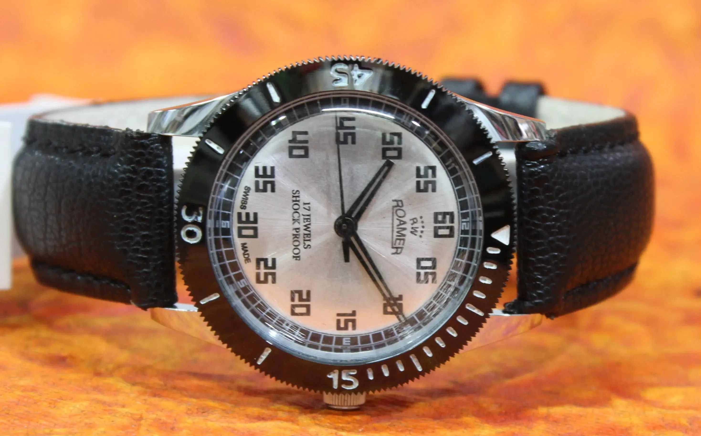 Rotating Bezel Watch Roamer Vintage 17 Jewels ST96 Mechanical Hand Wind Mechanism