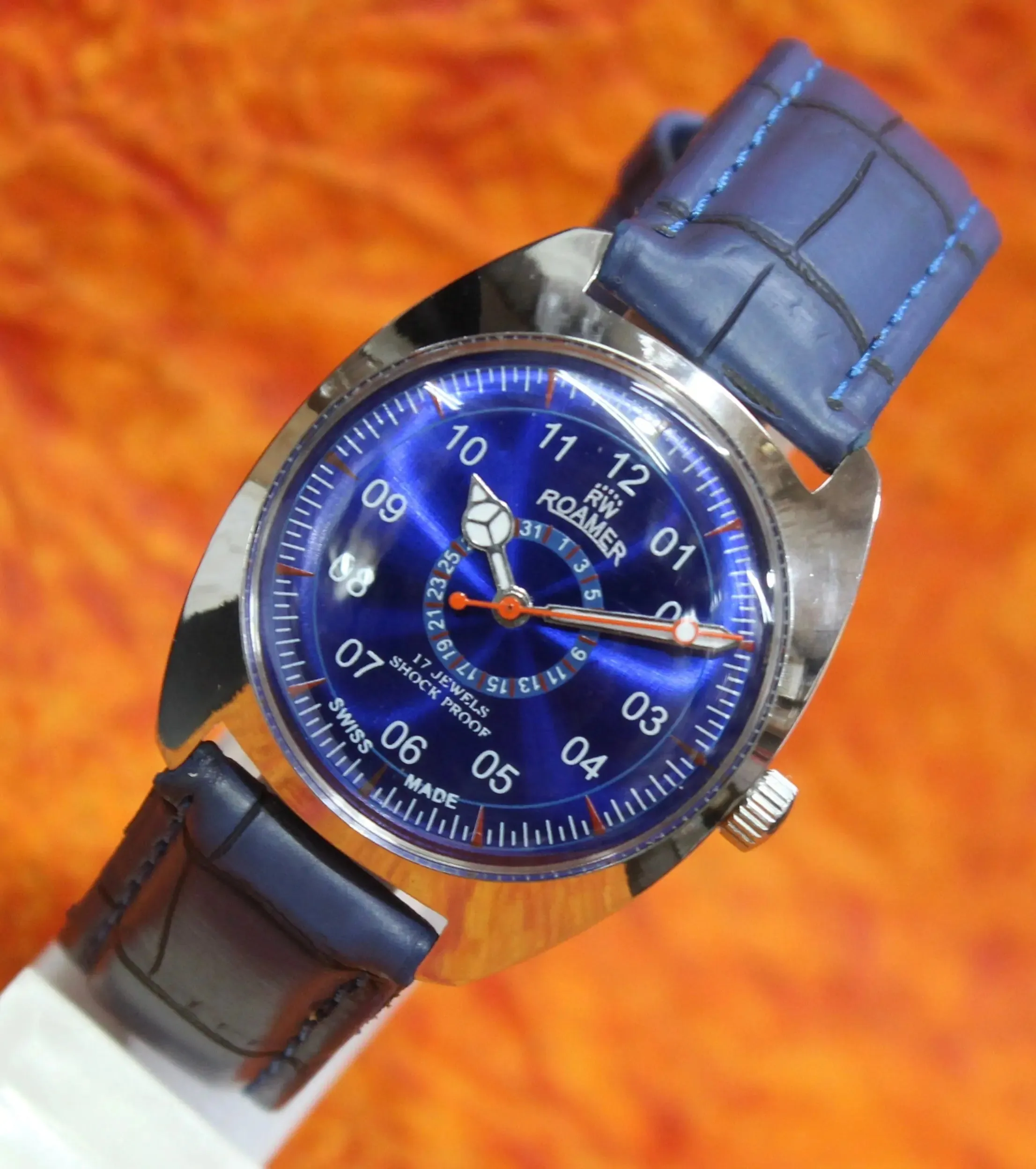 Vintage Wristwatch Roamer 17 Jewels FHF ST96 Hand Winding Mechanical Swiss Made Movement